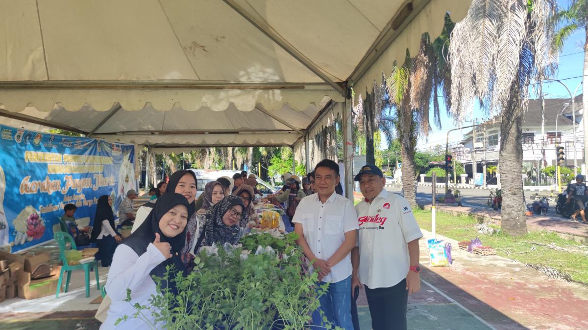 Pemprov Sulbar Gelar Pasar Murah untuk Stabilkan Harga Komoditas Pangan