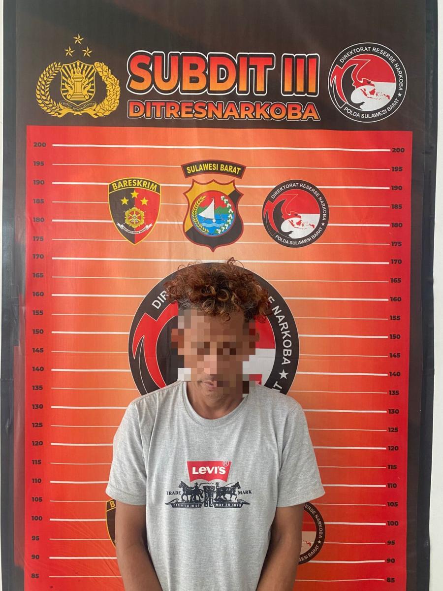 c Modus Baru Penyelundupan Sabu di Sulbar: Tersangka Gunakan Kemasan Reksona!
