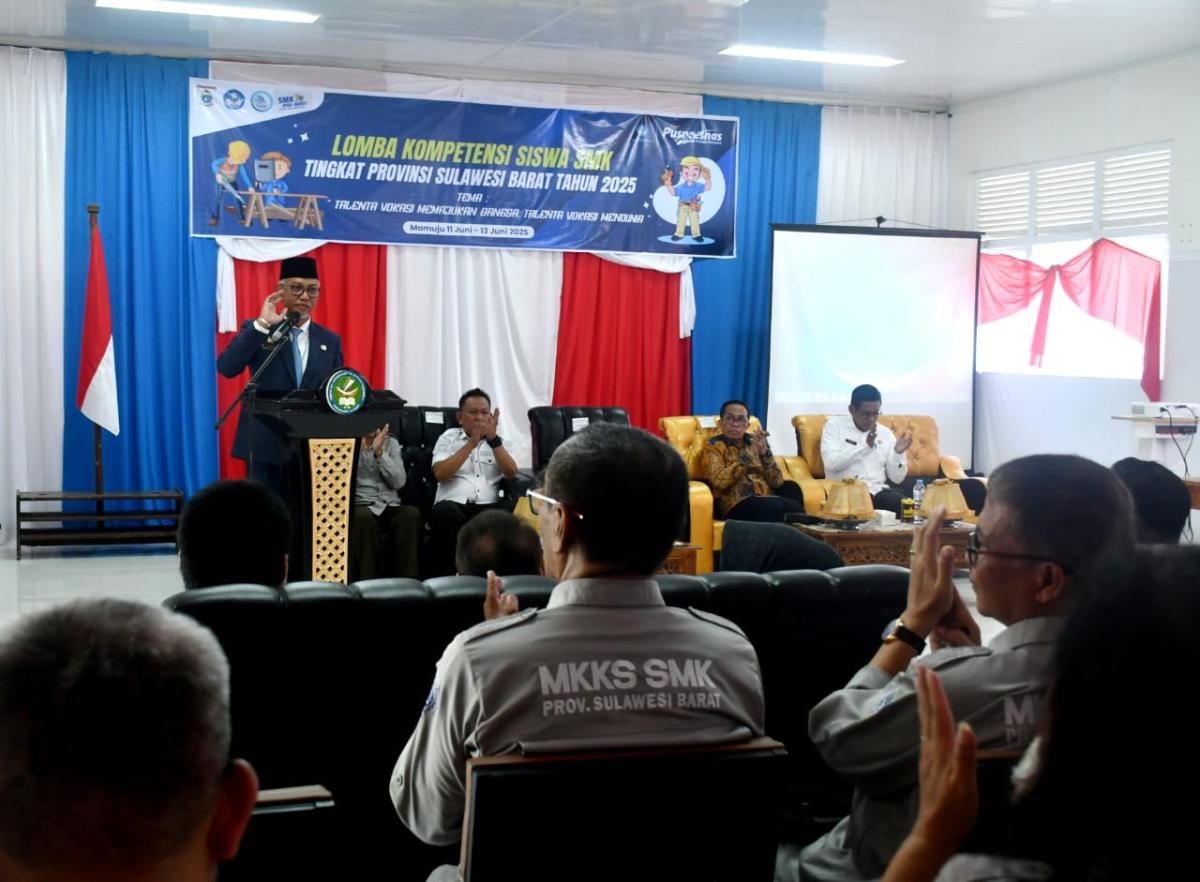 Lomba Kompetensi Siswa SMK Sulbar 2025: Langkah Maju Ciptakan Generasi Berinovasi dan Berdaya Saing Lomba Kompetensi Siswa SMK Sulbar 2025: Langkah Maju Ciptakan Generasi Berinovasi dan Berdaya Saing