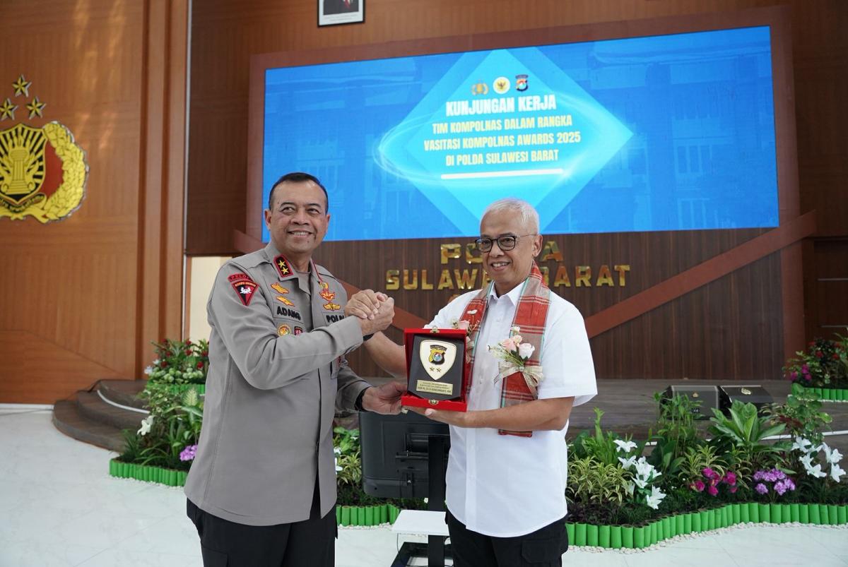 Polda Sulbar Raih Apresiasi Kompolnas Awaers Polda Sulbar Raih Apresiasi Kompolnas Awaers