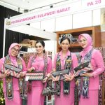 Bupati Mamuju Apresiasi Kreativitas Bhayangkari dalam Bazar Nusantara 2025