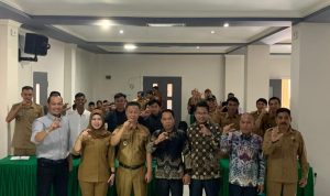 Kominfo Sulbar Kolaborasi KI Gelar Sosialisasi KIP di Mamasa, Dorong Pembentukan PPID di Desa Kominfo Sulbar Kolaborasi KI Gelar Sosialisasi KIP di Mamasa, Dorong Pembentukan PPID di Desa