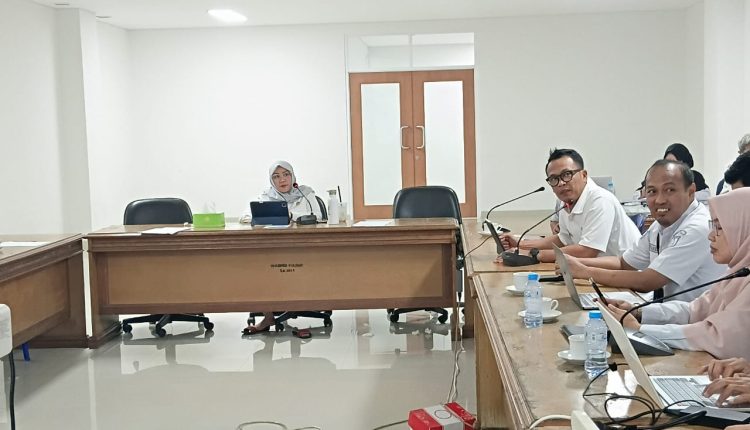 Hadiri Rapat Pembahasan Ranperda, Komitmen Pemkesra Menjalankan Program Bersentuhan dengan Masyarakat