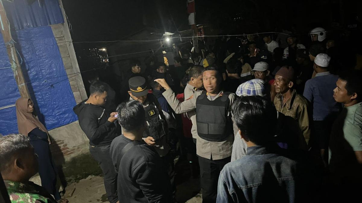 Polresta Mamuju Gerak Cepat Bantu Back Up Polsek Tapalang Redam Keributan Antar Suporter Sepak Bola