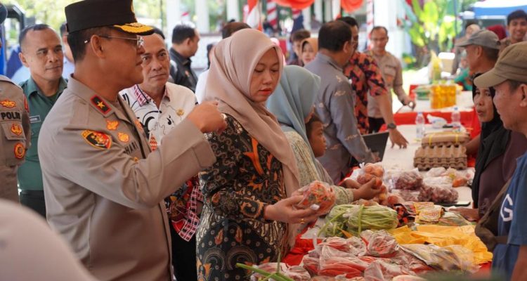 Polda Sulbar Gelar Gerakan Pangan Murah, Upaya Stabilisasi Ekonomi Masyarakat di Tengah Gejolak Harga