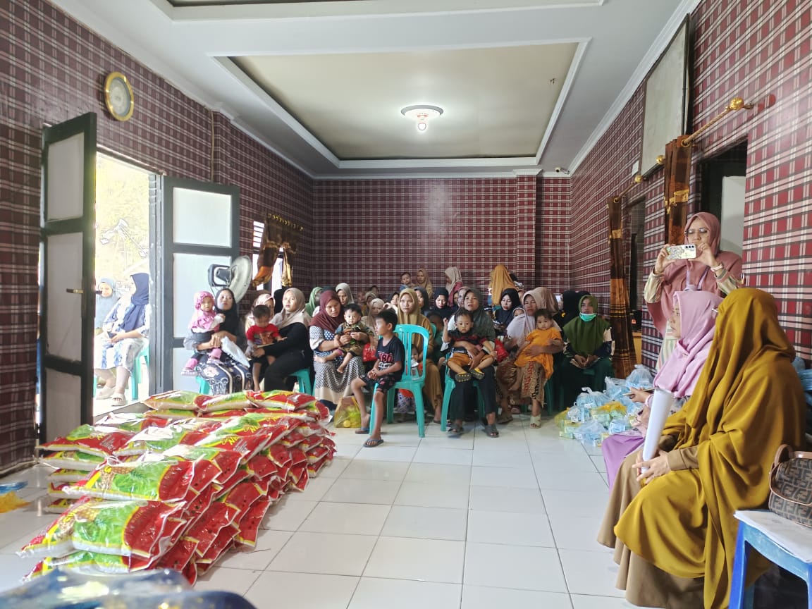 IMG-20250902-WA0045 Lawan Kurang Gizi, Pemprov Sulbar Awali Program Berikan Makanan Bergizi di Campalagian