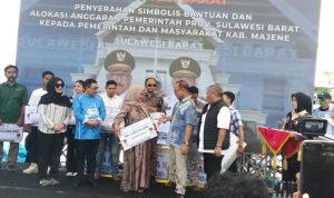 SDK Serahkan Bantuan Rp1,23 Miliar untuk Jaminan Kesehatan 3.644 Jiwa di Majene