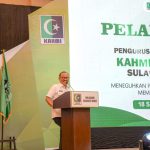 IMG-20250919-WA0047(1) Gubernur Sulbar Hadiri Pelantikan Pengurus KAHMI dan FORHATI, Tegaskan Peran Strategis dalam Pembangunan Daerah
