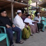 IMG-20250926-WA0099 Wagub Sulbar Melayat di Rumah Warga, Tunjukan Kepedulian Pemerintah Terhadap Masyarakat