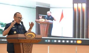 Gubernur Suhardi Duka Kukuhkan DPW AAIPI Sulawesi Barat Periode 2025-2028