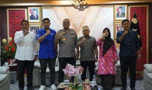 IMG-20251111-WA0061 Kapolda Sulbar dan KKSS Jalin Kekuatan: Sinergi untuk Bumi "Malaqbi" yang Aman dan Damai